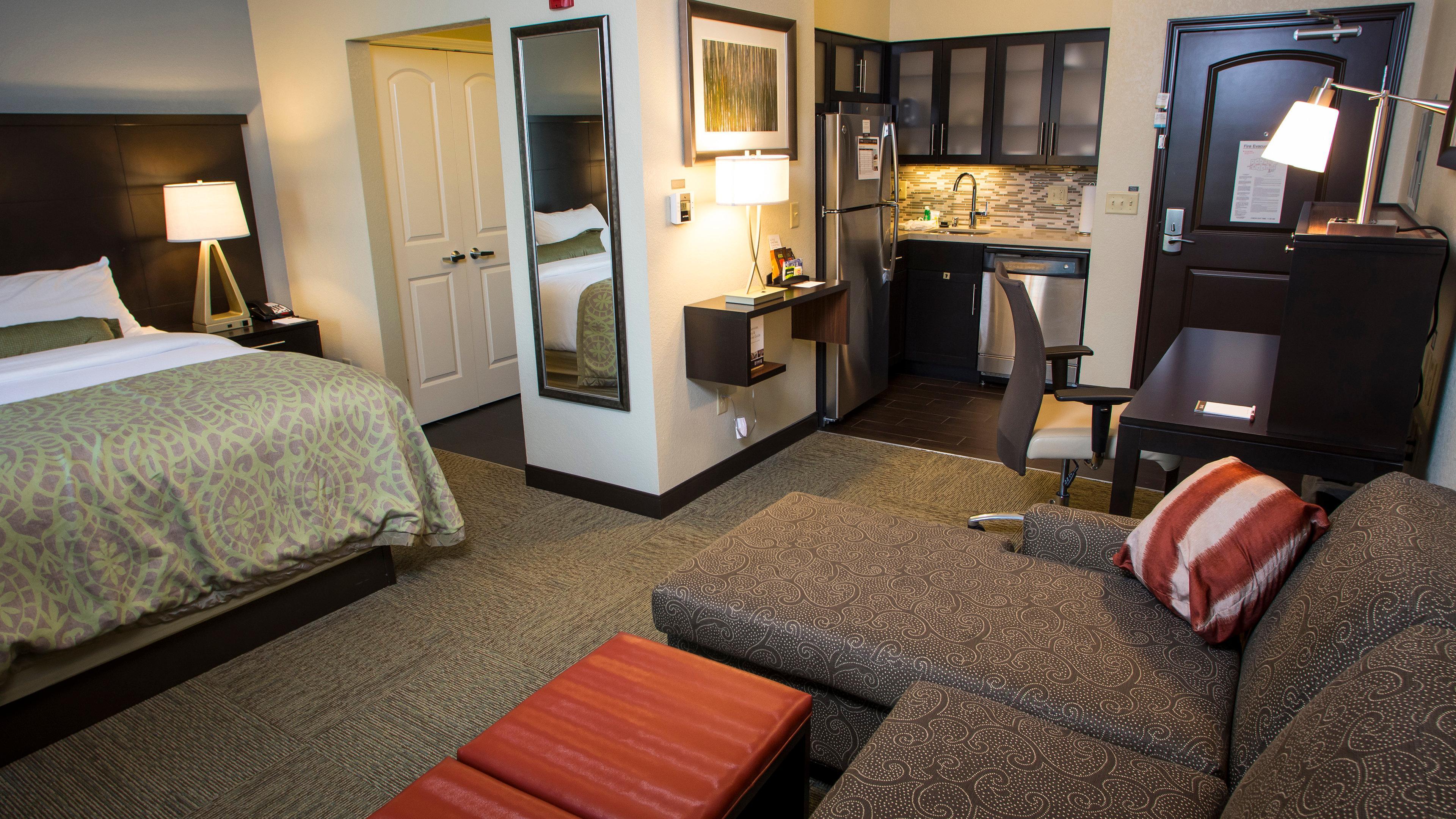 Staybridge By Ihg Hotel