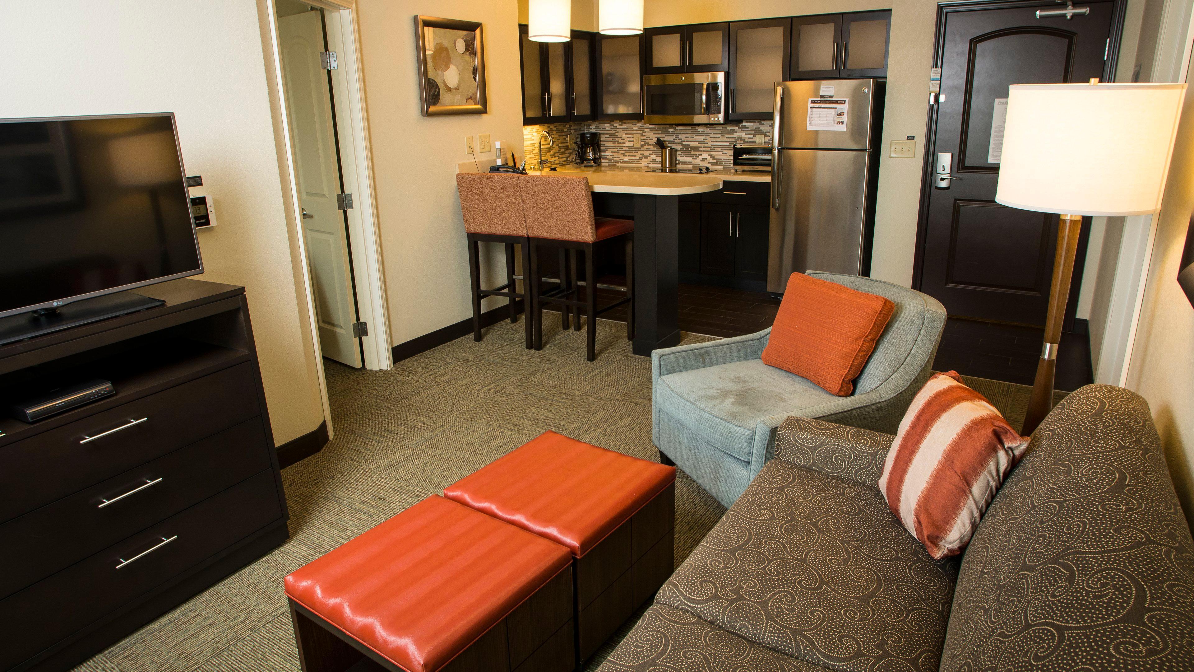 Staybridge By Ihg Hotel