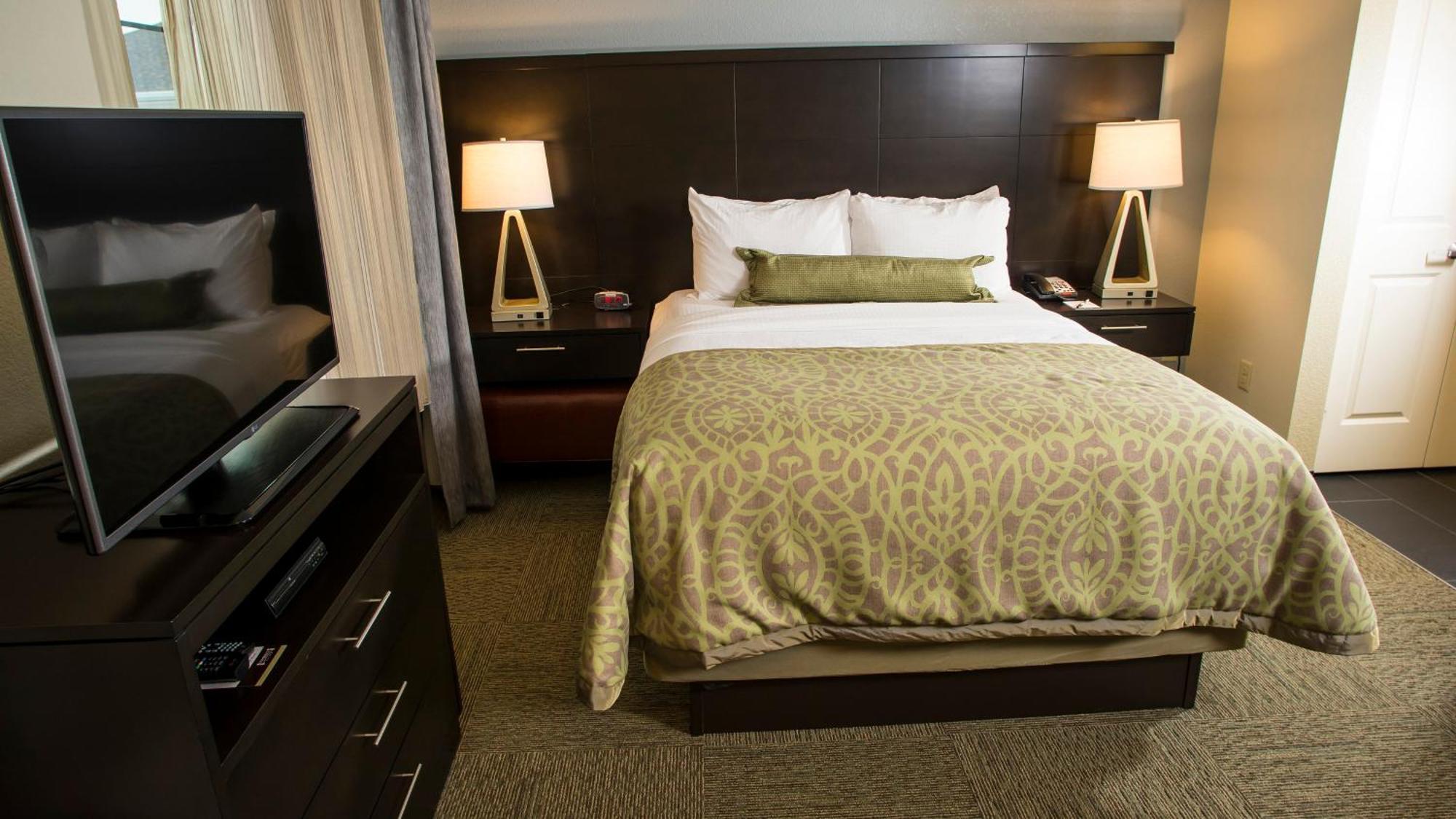 Staybridge By Ihg Hotel Lexington