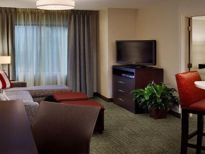 Staybridge By Ihg Hotel